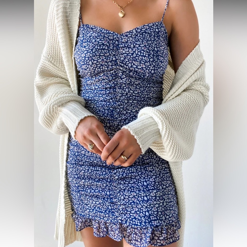 Lulus - Walk the Walk Blue Floral Print Ruched Bodycon Mini Dress